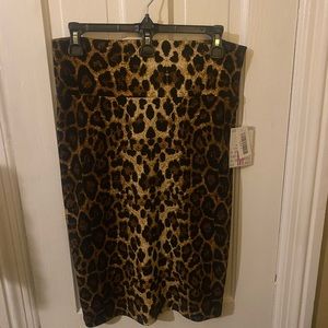 LuLaRoe NWT Medium Cassie skirt animal print